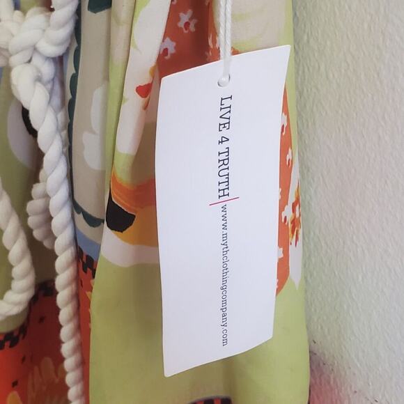 Live 4 Truth Parrot Print Maxi Dress Full Button Front NEW Tropical Vacation‎ - Picture 6 of 9